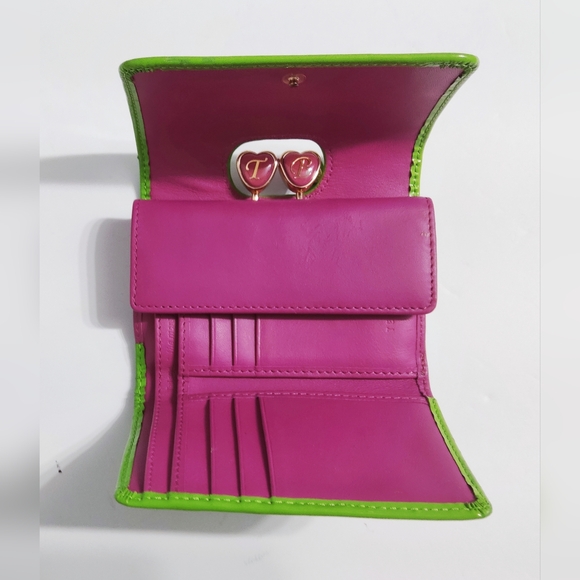 Ted Baker Women's Pink and Green Leather Wallet. Pre-owned. - Picture 4 of 12